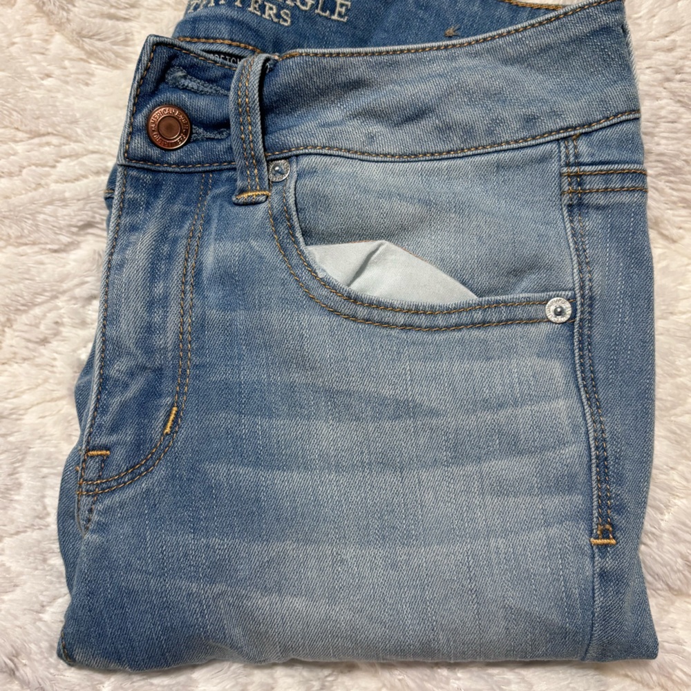 AEO artist crop